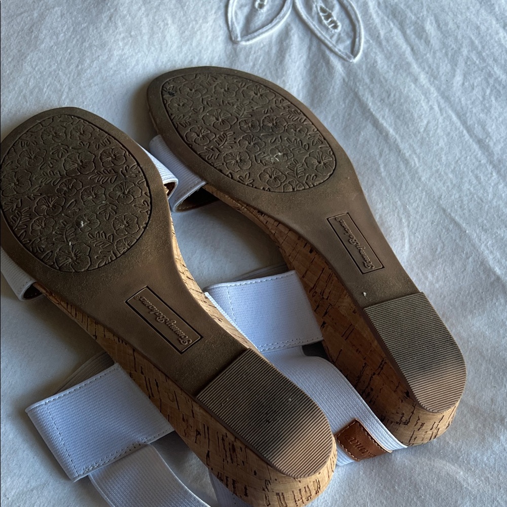 Tommy Bahama White Sandals with Cork Footbed - Picture 3 of 6
